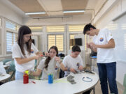 Quatre estudiants de l’IES de Tremp creen un coet “únic” per participar al concurs CanSat de l’Agència Espacial Europea