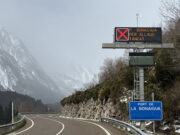 La neu fa acte de presència a cotes altes del Pirineu i obliga a circular amb cadenes per la C-28 i la C-142b a l’Aran