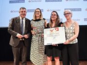 El president Miquel Noguer lliura el Premi Pime de l’Any 2026 a OKM Química Ortopèdica a Girona