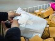 Consumidors i economistes dubten de l’eficàcia del nou recàrrec europeu a les importacions